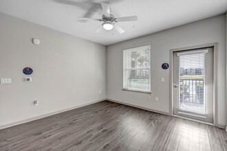 Tomoka Pointe in Daytona Beach, FL - Building Photo - Building Photo