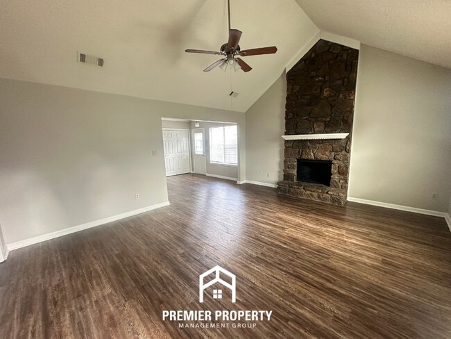 6490 Trysting Oak Dr in Memphis, TN - Building Photo - Building Photo