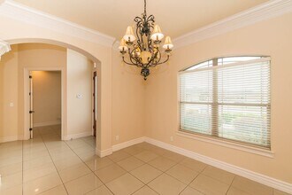 7 Stonebrook Ct in Beaumont, TX - Building Photo - Building Photo