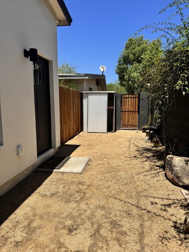 1839 W Hazelwood St in Phoenix, AZ - Building Photo - Building Photo