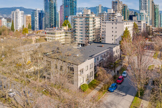 935 Jervis St in Vancouver, BC - Building Photo - Building Photo