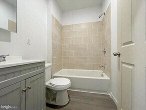 120 Chestnut St in Philadelphia, PA - Building Photo - Building Photo