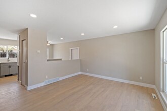4237 Goldeneye Dr in Fort Collins, CO - Building Photo - Building Photo