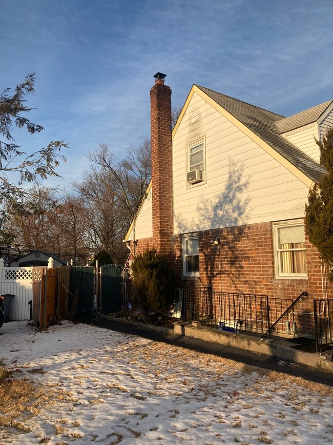 764 Lenore Ln, Unit 1