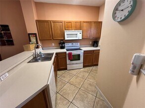 8425 Crystal Cove Loop in Kissimmee, FL - Building Photo - Building Photo