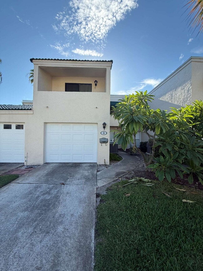 property at 33 Emerald Ct