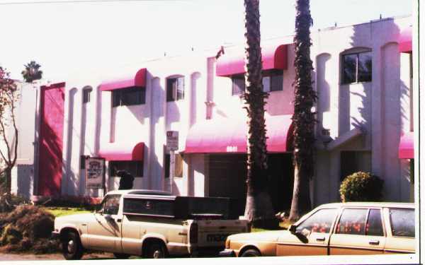 8641 Willis Ave in Van Nuys, CA - Building Photo - Building Photo