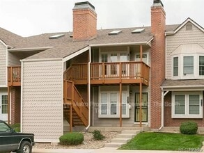 9617 W Chatfield Ave in Littleton, CO - Foto de edificio - Building Photo