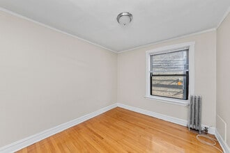 1721 W North Shore Ave, Unit 1B in Chicago, IL - Foto de edificio - Building Photo