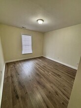 207 Ashwood Dr in Jacksonville, NC - Building Photo - Building Photo