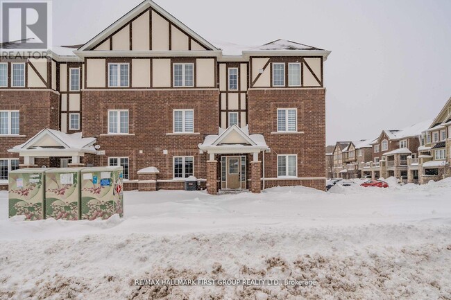 1 Goldeye St in Whitby, ON - Building Photo - Building Photo