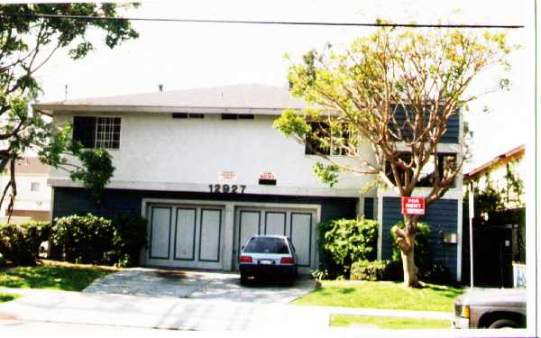 12927 Doty Ave in Hawthorne, CA - Building Photo - Building Photo