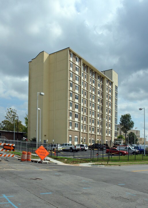 Jesse Powell Tower in Little Rock, AR - Building Photo