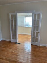 4609 S Claiborne Ave-Unit -4609 Downstairs in New Orleans, LA - Building Photo - Building Photo