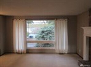 12513 NE 148th St in Woodinville, WA - Building Photo - Building Photo