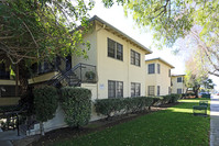 Emerald Garden Apartments in San Diego, CA - Building Photo - Building Photo