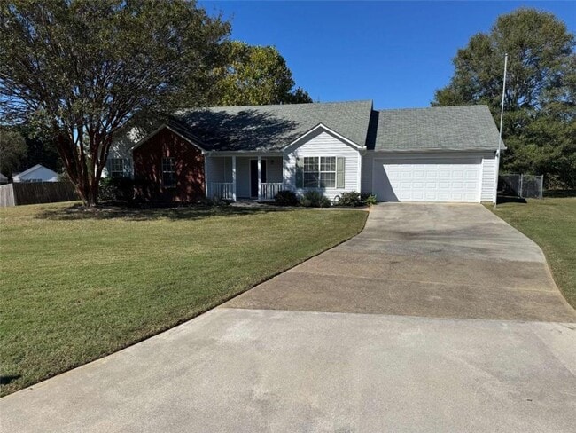 1672 Walters Park Ct in Loganville, GA - Building Photo - Building Photo