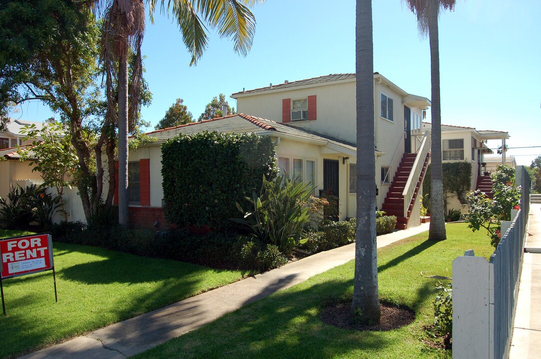 1051-1055 Turquoise St in San Diego, CA - Foto de edificio