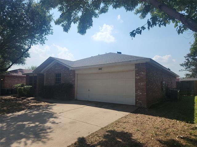 325 Taylor St in Saginaw, TX - Building Photo - Building Photo