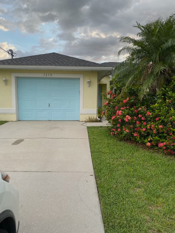5250 Chiquita Blvd S in Cape Coral, FL - Building Photo - Building Photo