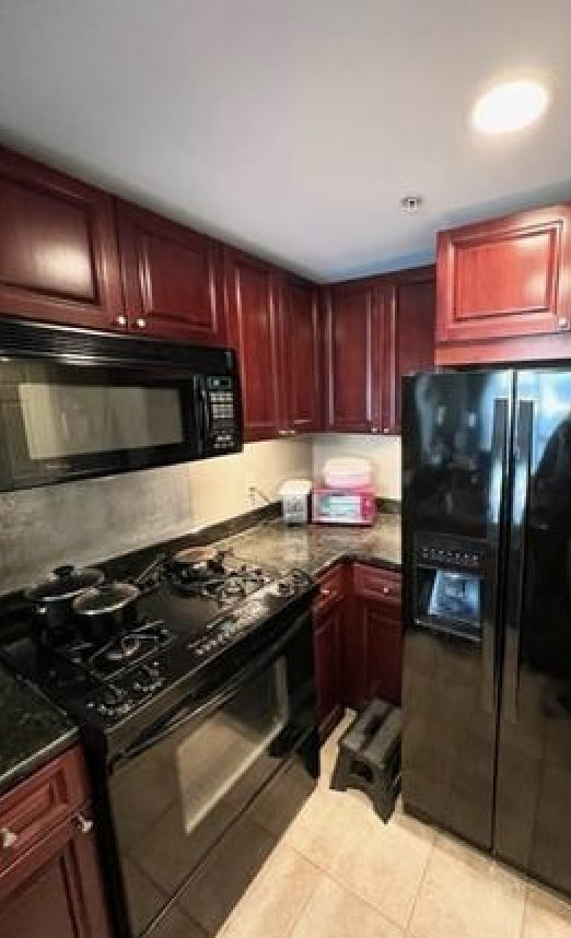 1 Nassau St, Unit 1302 in Boston, MA - Building Photo - Building Photo