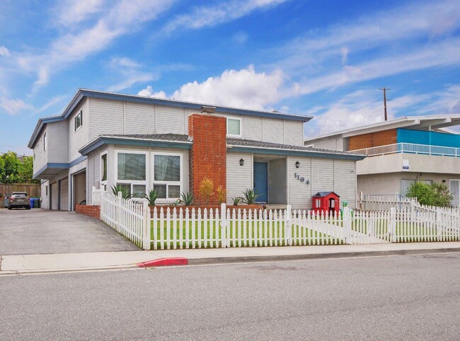 1104 Opal St in Redondo Beach, CA - Building Photo - Building Photo