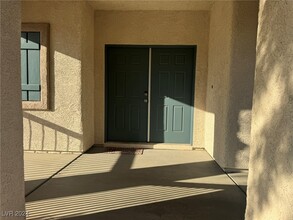 9184 Smugglers Beach Ct in Las Vegas, NV - Building Photo - Building Photo