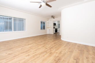 4826 Rolando Blvd in San Diego, CA - Building Photo - Building Photo