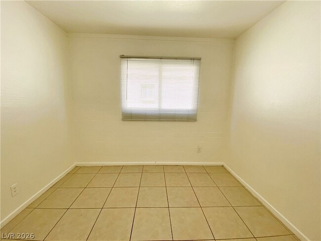 1904 Rexford Dr, Unit 2 in Las Vegas, NV - Building Photo - Building Photo