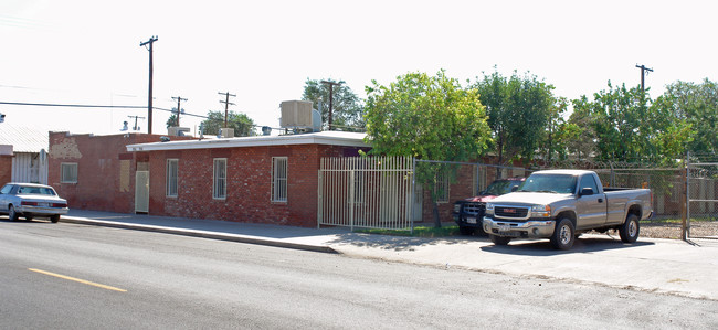 1926-1930 Bassett Ave in El Paso, TX - Building Photo - Building Photo