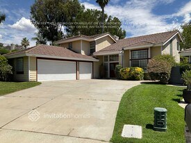 31467 Corte Madera in Temecula, CA - Building Photo