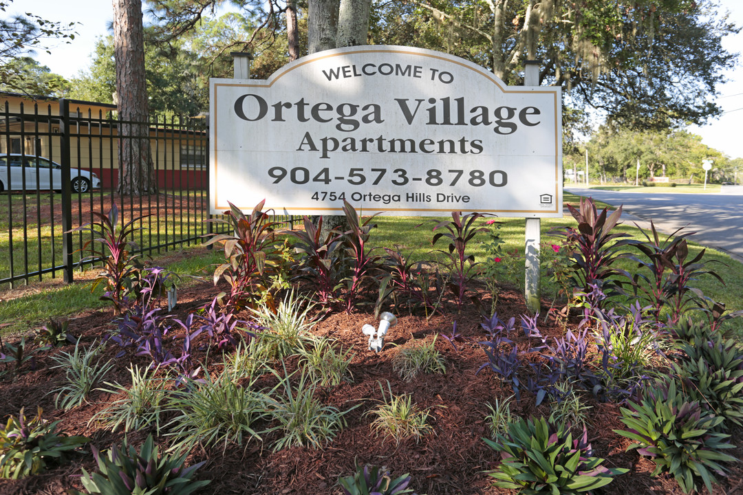 Ortega Village Apartments by ARIUM in Jacksonville, FL - Building Photo