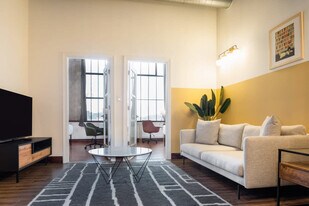525 N 11th St in Philadelphia, PA - Building Photo