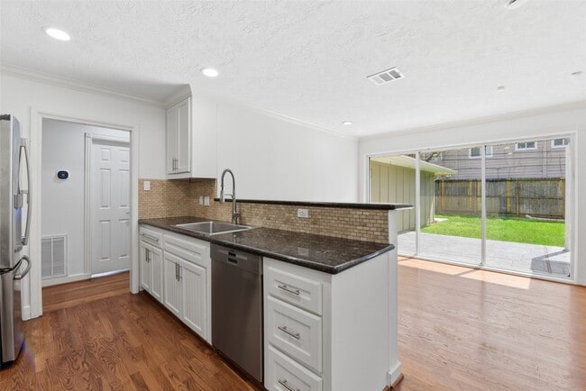 property at 2019 Brimberry St