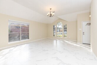 3422 Keygate Dr in Spring, TX - Building Photo - Building Photo