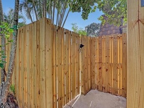 4095 Palm Bay Cir in West Palm Beach, FL - Building Photo - Building Photo