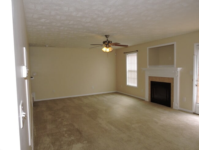 2654 Green Heron Dr in Fayetteville, NC - Building Photo - Building Photo
