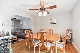 327 E 9th Ave in Conshohocken, PA - Building Photo - Building Photo