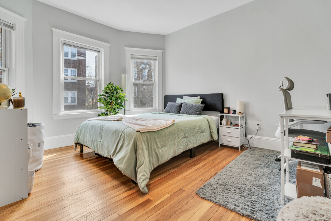 97 Kilsyth Rd, Unit 2 in Boston, MA - Building Photo