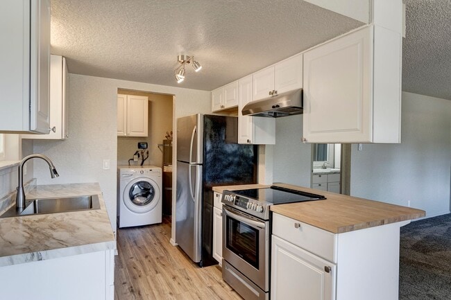 676 El Pozo St in Coupeville, WA - Building Photo - Building Photo