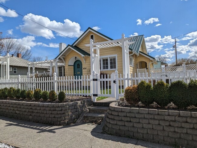 property at 424 5th Ave