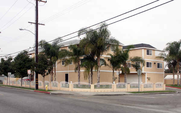 6763-6765 Foster Bridge Blvd in Bell Gardens, CA - Foto de edificio