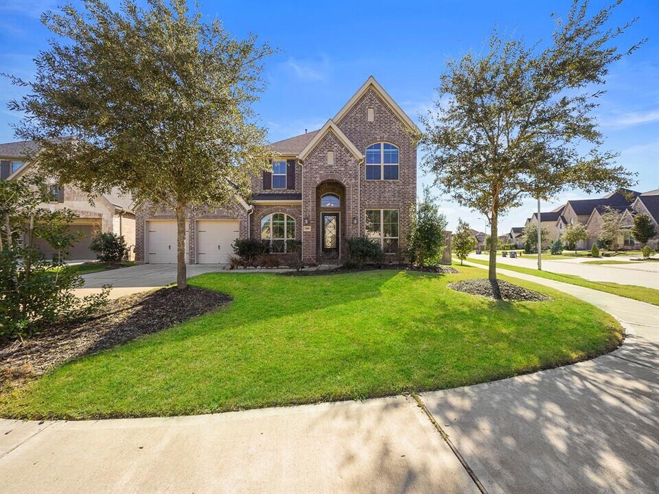 3909 Lily Park Ln in Fulshear, TX - Building Photo