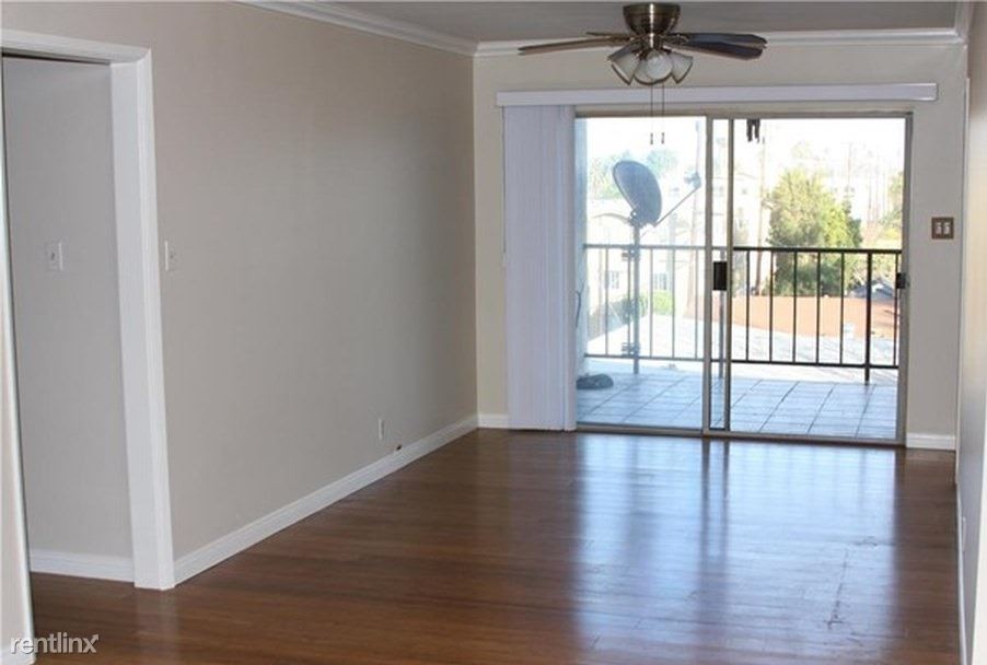 2131 E 1st St in Long Beach, CA - Building Photo