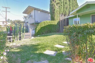 2657-2657 Piedmont Ave in Glendale, CA - Building Photo - Building Photo