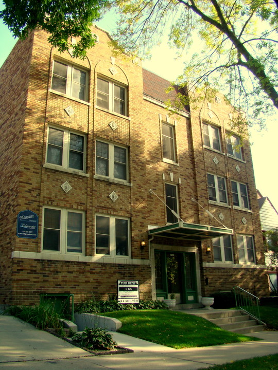 Pleasant Apartments in Milwaukee, WI - Building Photo