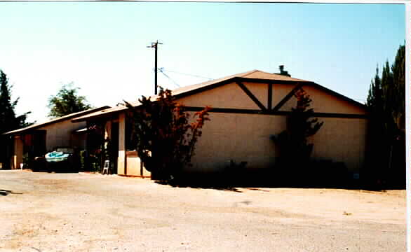 20413 Rimrock Rd in Apple Valley, CA - Building Photo - Building Photo