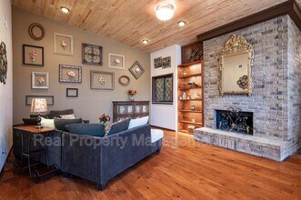 2029 Whippoorwill Ln in Carrollton, TX - Building Photo - Building Photo