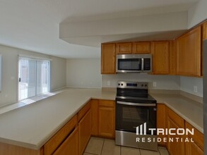 7223 S 41st Ln in Phoenix, AZ - Building Photo - Building Photo