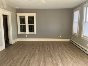 459 Mill St, Unit A in Marion, MA - Building Photo - Building Photo